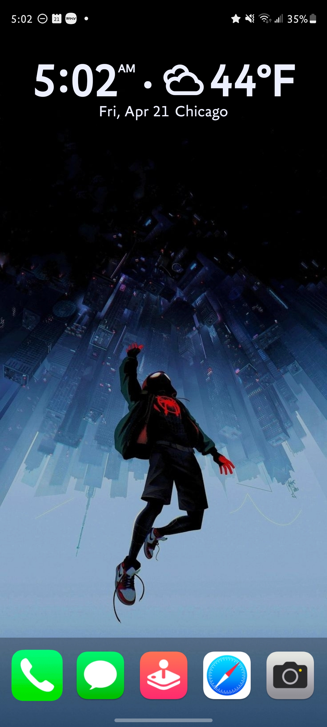 Screenshot of Miles Moralis Spiderman falling